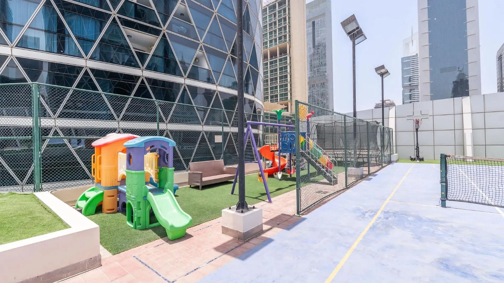 Stylish Difc Apartment Sleeps 4 With Pool & Gym دبي