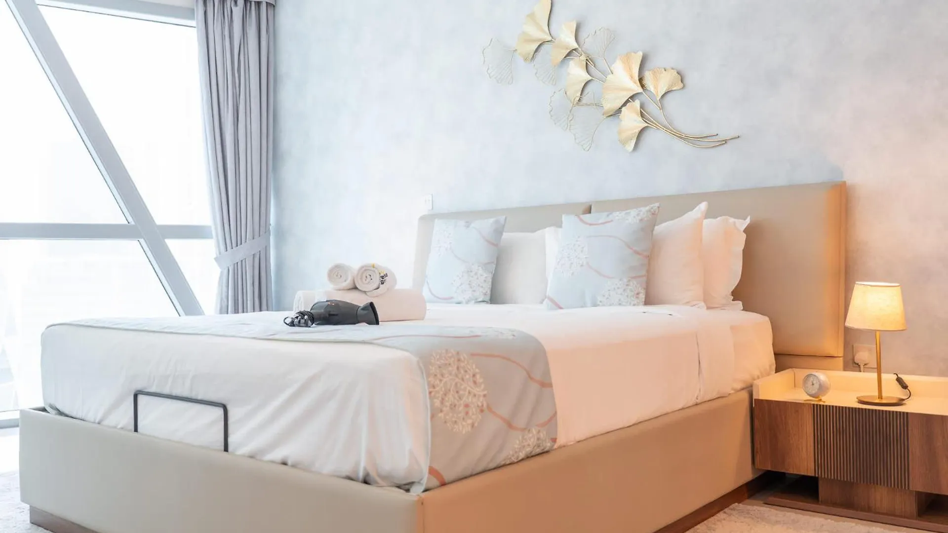 Stylish Difc Apartment Sleeps 4 With Pool & Gym دبي